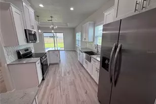 6686 SW 11th Ln, Gainesville, FL 32607 - Photo 10