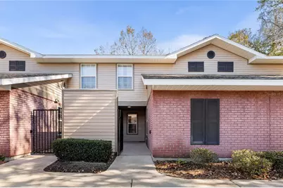 1217 NW 55th Street #14, Gainesville, FL 32605 - Photo 1