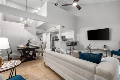 1217 NW 55th Street #14, Gainesville, FL 32605 - Photo 4