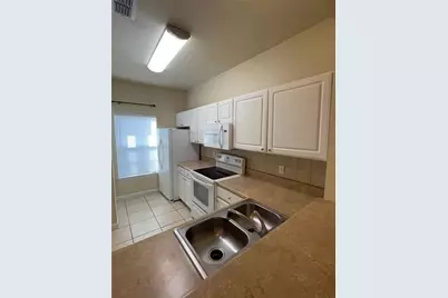 4872 NW 42nd Road #106, Gainesville, FL 32606 - Photo 10