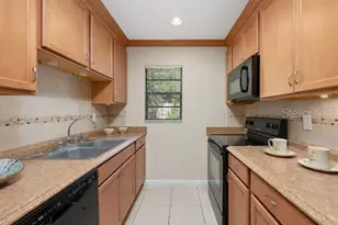 3323 NW 21st Dr, Gainesville, FL 32605 - Photo 8