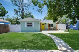 418 40th Ave S, Saint Petersburg, FL 33705 - Photo 1