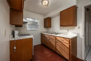 3818 NE 13th St, Gainesville, FL 32609 - Photo 12