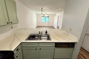 89 SE 16th Ave, Gainesville, FL 32601 - Photo 4