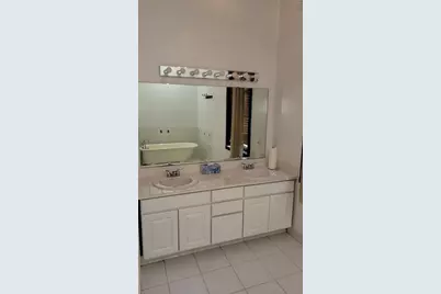 1014 SE 10th Street, Gainesville, FL 32601 - Photo 10