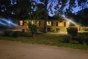 1014 SE 10th St, Gainesville, FL 32601 - Photo 12