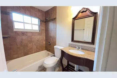 2121 NW 55th Street, Gainesville, FL 32605 - Photo 6