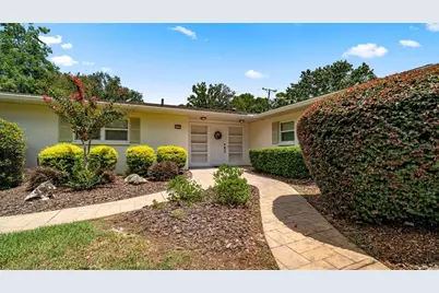 2138 NW 30th Place, Gainesville, FL 32605 - Photo 2