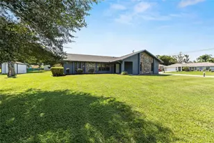 10690 SE 44th Terrace, Belleview, FL 34420 - Photo 2