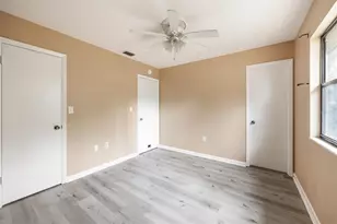 1731 NW 32nd Pl, Gainesville, FL 32605 - Photo 14