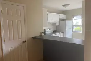 6138 SW 8th Ln, Gainesville, FL 32607 - Photo 8