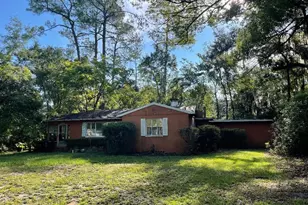 1305 NE 7th Ter, Gainesville, FL 32601 - Photo 16