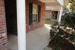 25305 SW 15th Ave, Newberry, FL 32669 - Photo 2