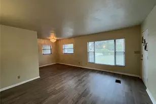 501 SE 14th St, Gainesville, FL 32641 - Photo 4