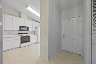 3726 NW 53rd Rd, Gainesville, FL 32653 - Photo 4