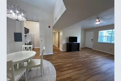 2360 SW Archer Road #1012, Gainesville, FL 32608 - Photo 4