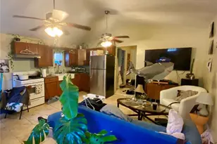 1102 NW 3rd Ave, Gainesville, FL 32601 - Photo 2