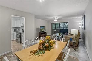 2746 SW 14th Dr, Gainesville, FL 32608 - Photo 2