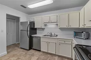 2746 SW 14th Dr, Gainesville, FL 32608 - Photo 16