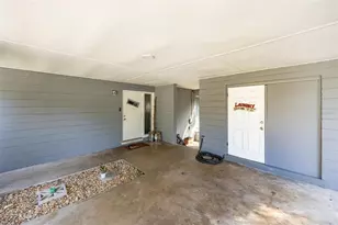 749 NW 34th St, Gainesville, FL 32607 - Photo 4