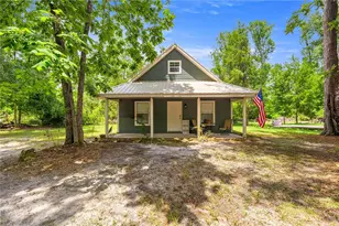 694 SW Quarter Ln, Fort White, FL 32038 - Photo 2