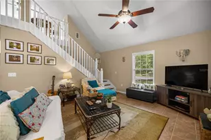 694 SW Quarter Ln, Fort White, FL 32038 - Photo 10