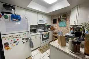 7200 SW 8th Ave, Gainesville, FL 32607 - Photo 4