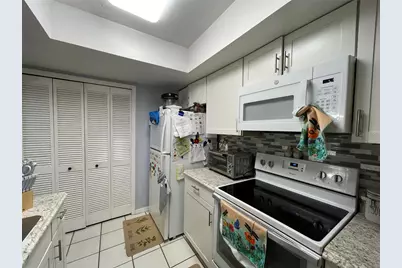7200 SW 8th Avenue #P102, Gainesville, FL 32607 - Photo 8