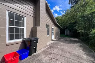 1033 NW 22nd Ave, Gainesville, FL 32609 - Photo 24