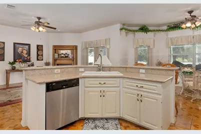 8921 W Wauchula Drive, Crystal River, FL 34428 - Photo 14