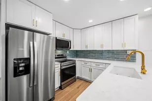 11280 W Bayshore Dr, Crystal River, FL 34429 - Photo 4