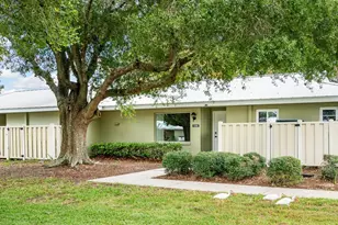 11280 W Bayshore Dr, Crystal River, FL 34429 - Photo 1