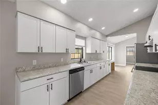 11 Almond Rd, Ocala, FL 34472 - Photo 12