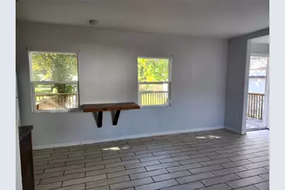 422 NW 9th Av, Gainesville, FL 32602 - Photo 6