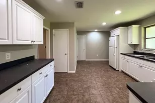 3706 SW 2nd Pl, Gainesville, FL 32607 - Photo 8