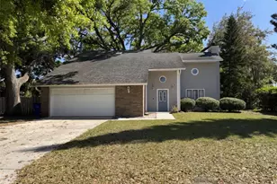 1727 Cypress Ct, Saint Cloud, FL 34769 - Photo 1