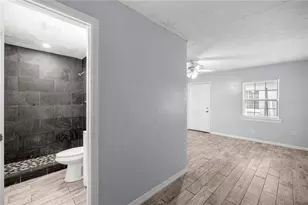 929 SE 9th Pl, Gainesville, FL 32601 - Photo 22