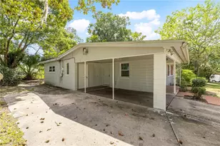 929 SE 9th Pl, Gainesville, FL 32601 - Photo 2