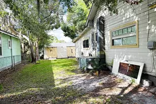 427 Center St, Starke, FL 32091 - Photo 12