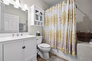 127 NE 3rd St, Gainesville, FL 32601 - Photo 16