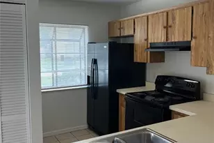 6130 SW 8th Ln, Gainesville, FL 32607 - Photo 4