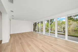 11254 W Bayshore Dr, Crystal River, FL 34429 - Photo 16