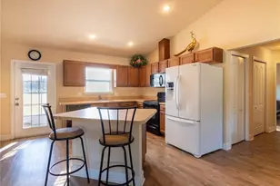 2075 SW 254th St, Newberry, FL 32669 - Photo 6