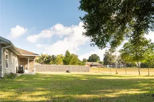 2075 SW 254th St, Newberry, FL 32669 - Photo 18