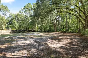2511 NE 3rd Pl, Gainesville, FL 32641 - Photo 30