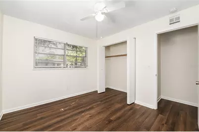 2511 NE 3rd Place, Gainesville, FL 32641 - Photo 16