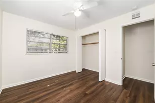 2511 NE 3rd Pl, Gainesville, FL 32641 - Photo 20