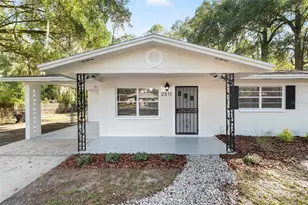 2511 NE 3rd Pl, Gainesville, FL 32641 - Photo 4