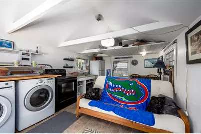 611 NE 10th Place, Gainesville, FL 32601 - Photo 32