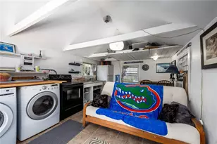 611 NE 10th Pl, Gainesville, FL 32601 - Photo 32